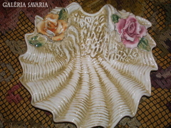 V.Bassano kagyló formájú kínáló tálka rózsával