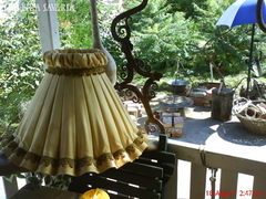 Régi nagy vajszinű-barna selyem lámpabúra 