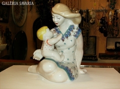 Szovjet porcelán női figura