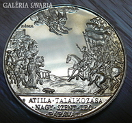 Attila találkozása Szt Leo Pápával aranyozott bronz