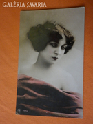 Hölgyportré 1918.