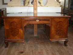 Felújított diófa neobarokk íróasztal