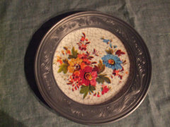 Fali ón virág mintás tányér eladó