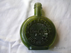 Unicumos Üveg