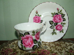 Rózsás angol porcelán csésze és alj