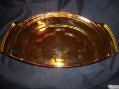 Art Deco borostyán üveg kináló, ritka forma 34 cm