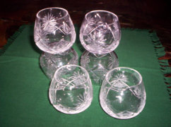 6 db kristály konyakos pohár,különleges forma