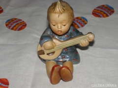 Hummel - kislány mandolinnal