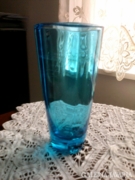 Kék cseh üvegváza