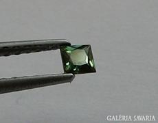 0.18ct Gyönyörű Kezeletlen Zöld Zafír princess 3x3mm