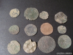 Középkori bronz érmék
