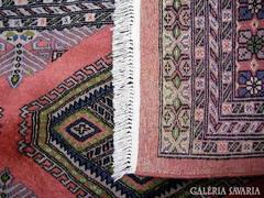 260 x 160 cm gyönyörű BOKHARA szőnyeg