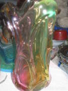 Cseh nehéz üveg váza különleges színben, 28 cm magas