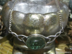Szép 925-ös ezüst lánc,zöld olivin üveggel