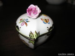 Szív alakú rózsás bonbonier - viktória mintás