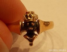 Antik mórfejes arany gyűrű 14karátos