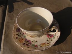Pillangó mintás Zsolnay teás csésze és csészealj.