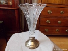 Ólomüveg váza ezüst talpon