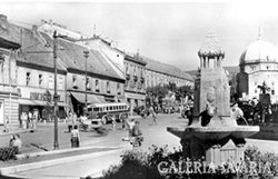 Pécs * tér-részlet * autóbusszal * 1957.*
