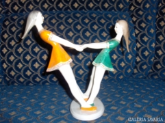 Hollóházi táncoló lányok figura - kedvező áron