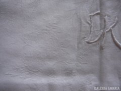  Antik damaszt, ,monogramos párnahuzat