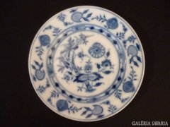 Y336 B2 Meisseni mintás kék fehér porcelán tányér