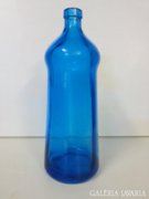 Szép kék szódásüveg