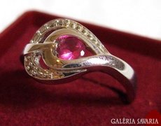 Ciklámen kőves ezüst gyűrű