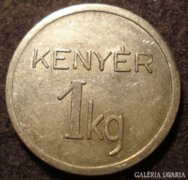 1 kg  KENYÉR            P.S.V.