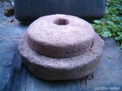Malomkő (őrlő kő) párban eladó