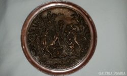 Görög jelenetes bronz tál
