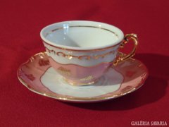  Rózsaszínű Zsolnay csésze kistányérral I.