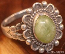 Antik ezüst navajo gyűrű jáde kővel