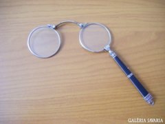 Lornyon, szemüveg