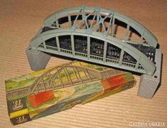 TT modell Íves híd, dobozban.