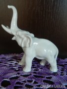 Porcelán jelzett felálló ormányú elefánt