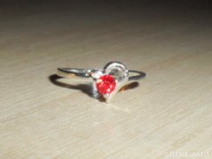 Rubint kristály SZÍV női gyűrű