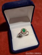 Romantikus smaragd köves ezüst gyűrű