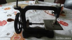 Antik mini varrógép