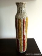 Retro iparművész, képcsarnokos kerámia váza