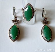 Ezüst fülbevaló-gyűrű szett, smaragd és topázkövekkel