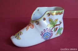 Eladó ritka Viktória mintás Herendi porcelán cipőcske