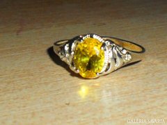 Csodás Citrin  kristály 18K Fehérarany bev. . gyűrű