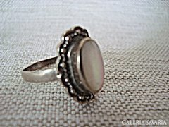 Régi ezüst gyűrű markazit és kagyló berakással