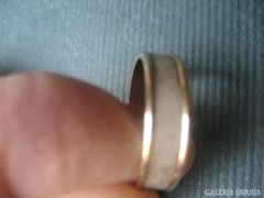Arany karika gyűrű