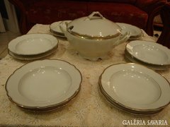 Aranyszegélyes hófehér porcelán étkészlet