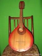8 húros mandolin 
