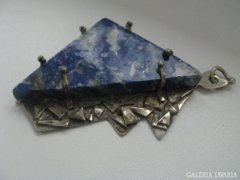 Régi iparművészeti medál lapis lazuli kővel