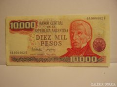Argentína - 10000 Pesos / 1976 -83 / aUNC .