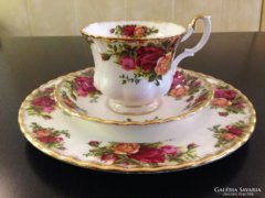 Royal Albert Old Country Roses reggeliző készlet